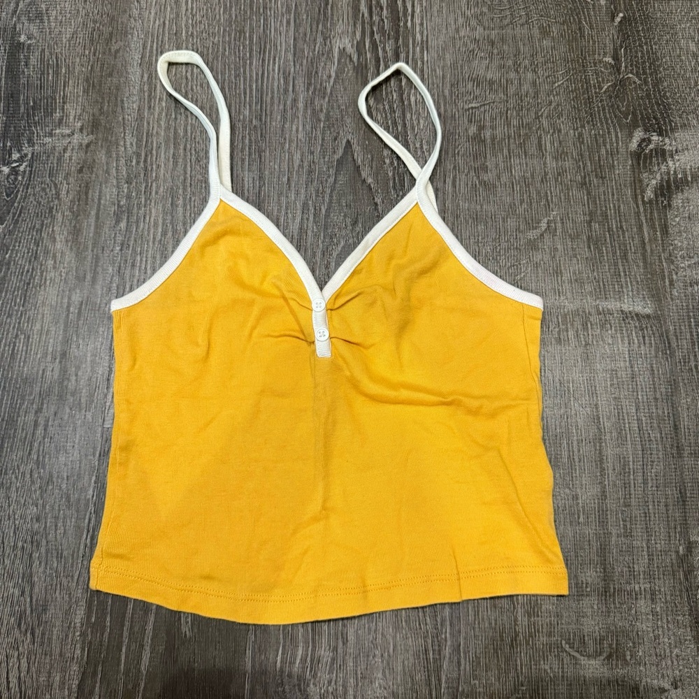 Yellow tank top perfect for summer
